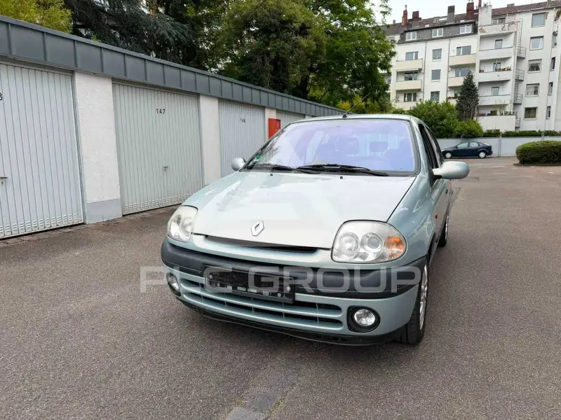 2000 Renault Clio