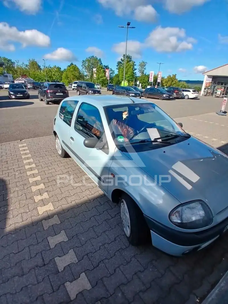 2000 Renault Clio
