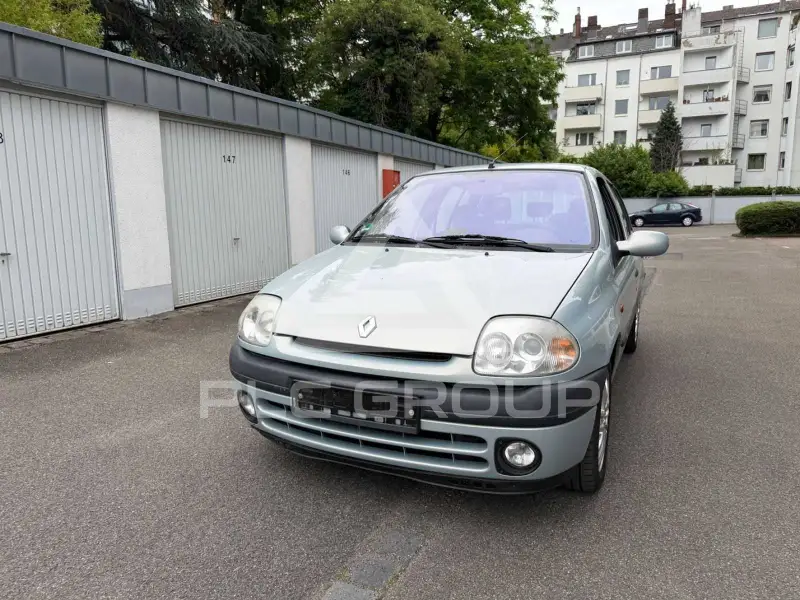 2000 Renault Clio