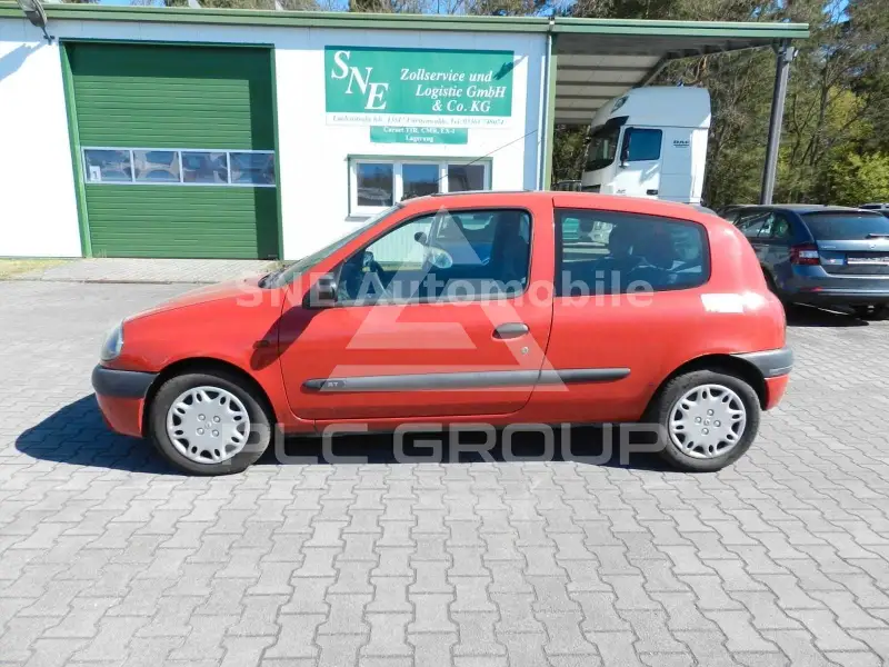 2000 Renault Clio