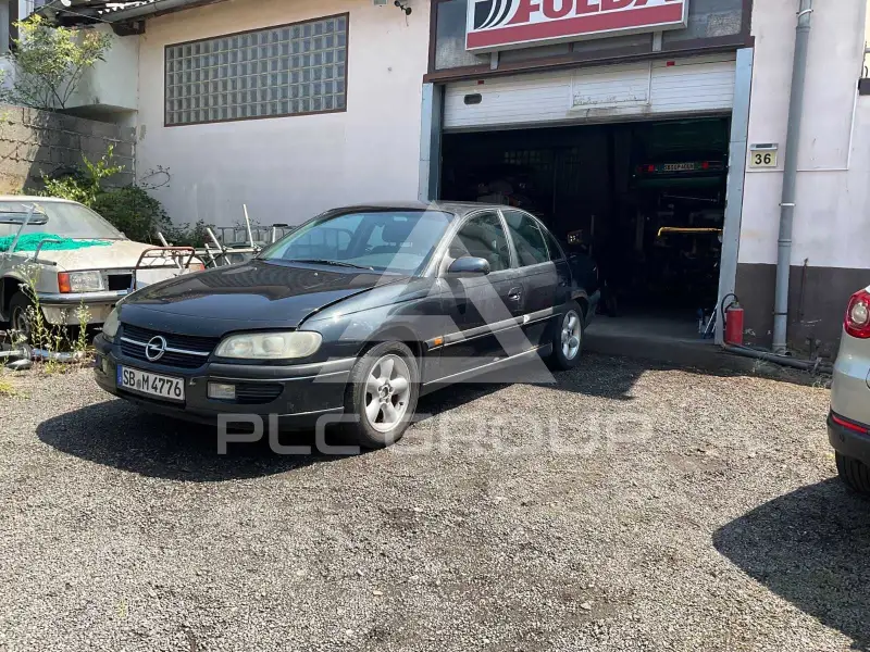 2000 Opel Omega