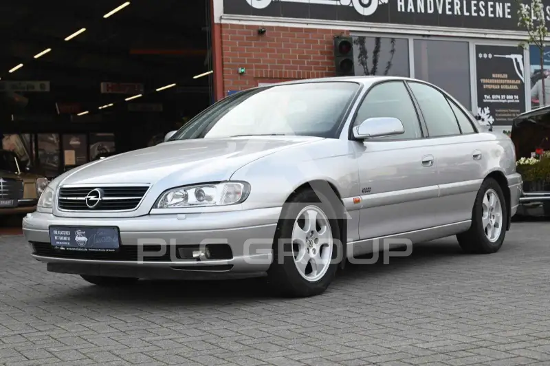 2000 Opel Omega
