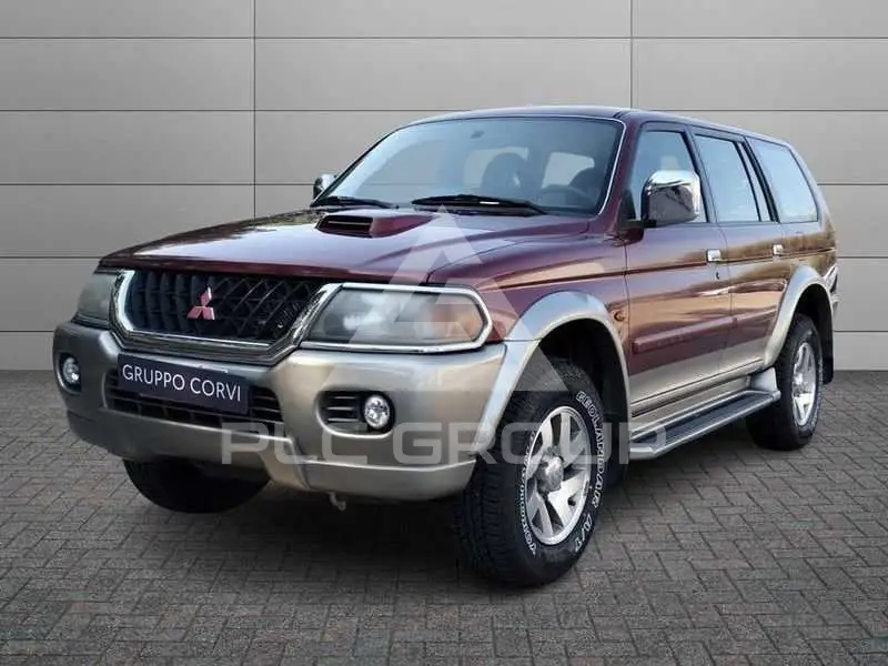 2001 Mitsubishi PAJARO