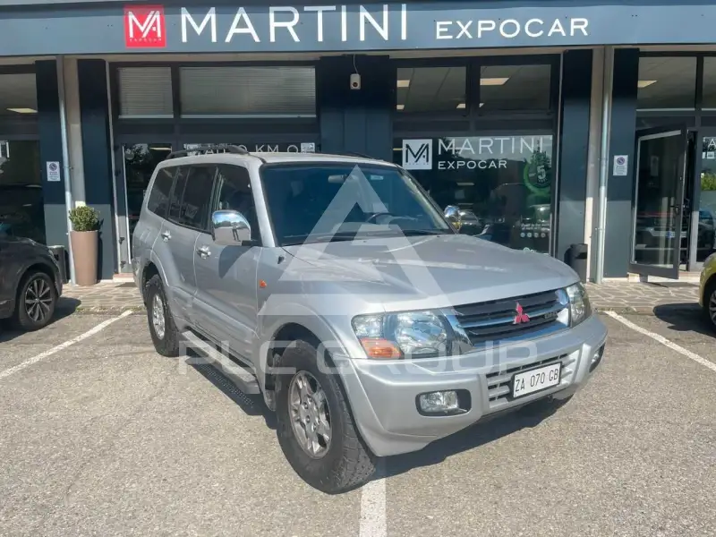 2001 Mitsubishi PAJARO