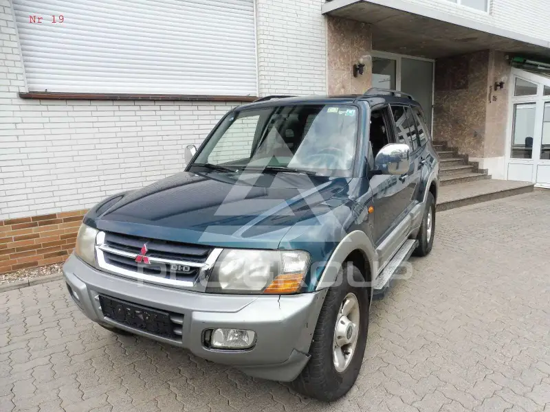 2001 Mitsubishi PAJARO