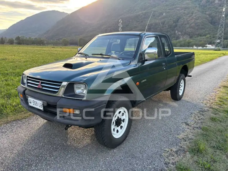 2001 Mitsubishi L200