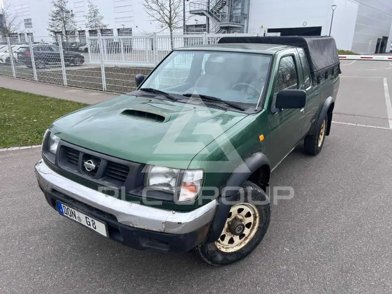 2001 Nissan Pickup