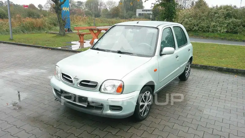 2001 Nissan MICRA