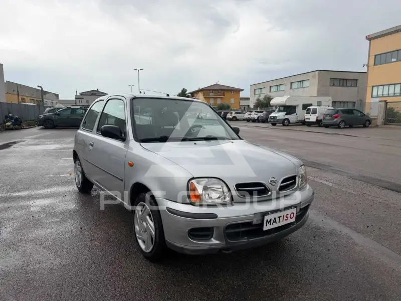 2001 Nissan MICRA