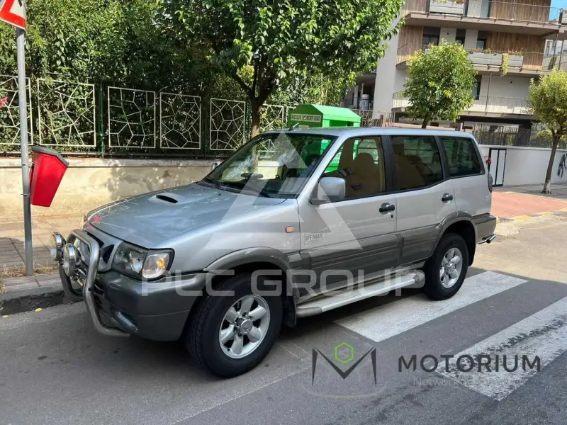 2001 Nissan Terrano