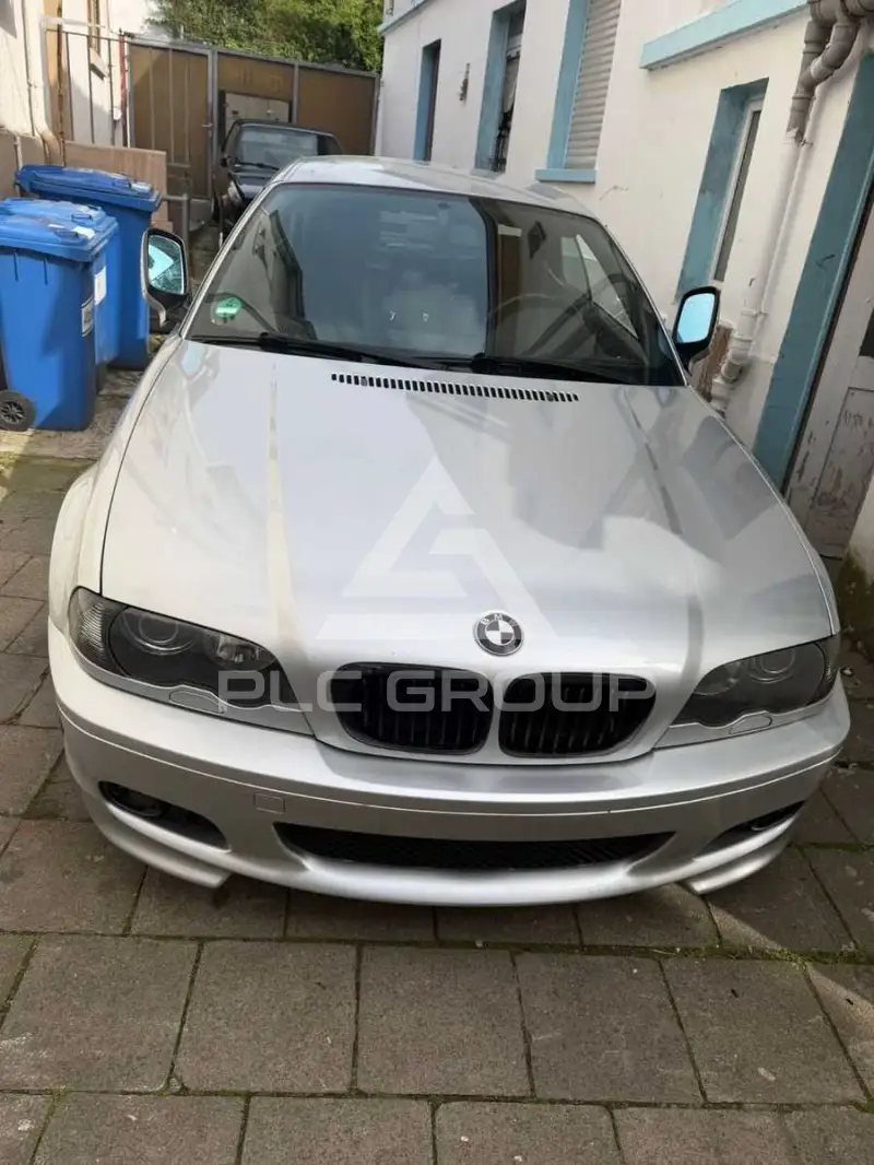2001 BMW 325
