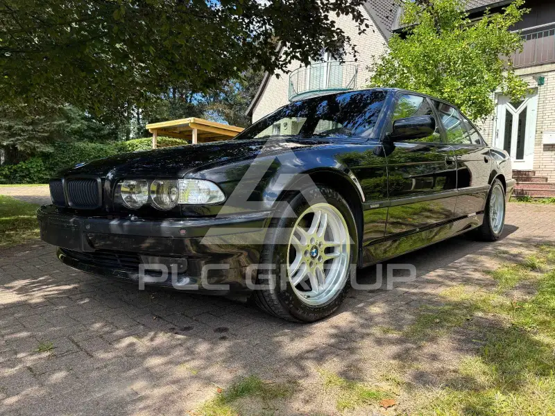 2001 BMW 740