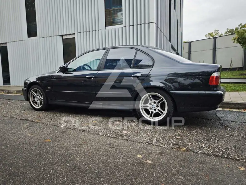 2001 BMW 530