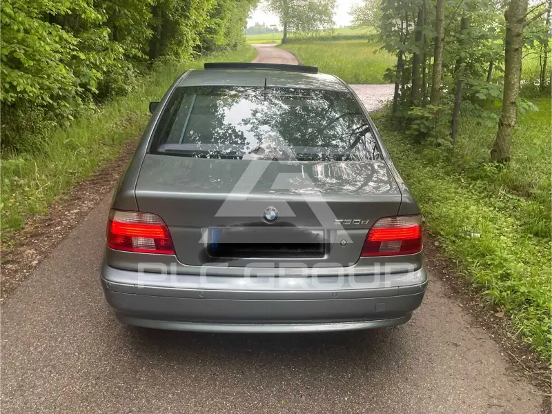 2001 BMW 530