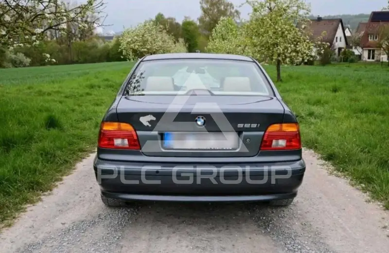 2001 BMW 525