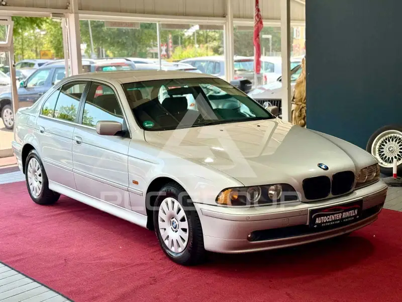 2001 BMW 525