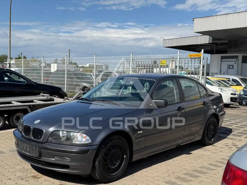 2001 BMW 320