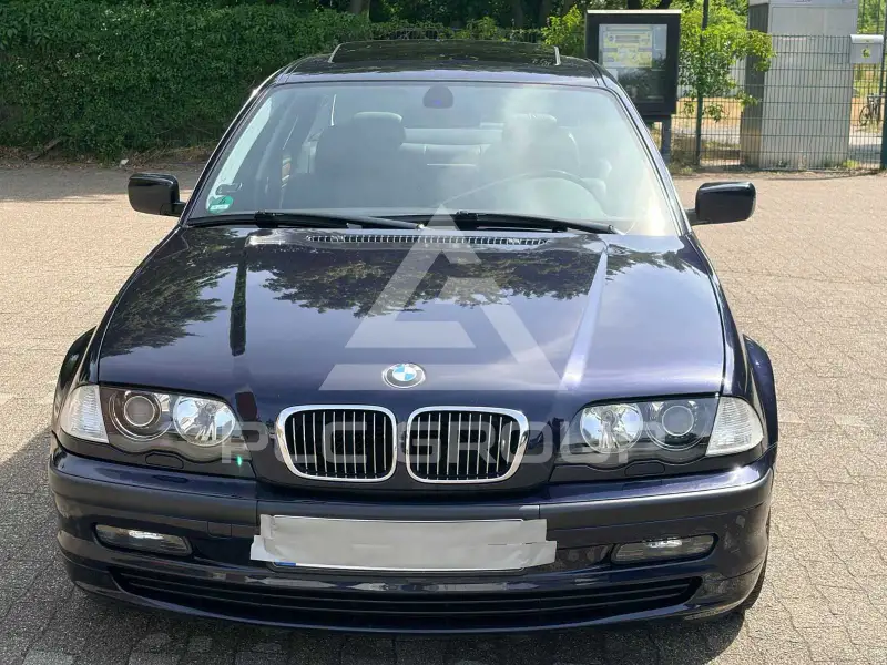 2001 BMW 320