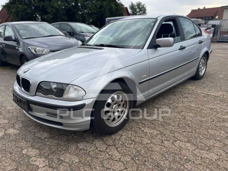 2001 BMW 320