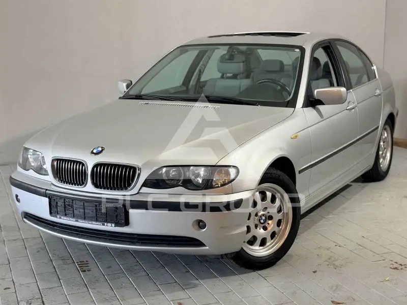 2001 BMW 320