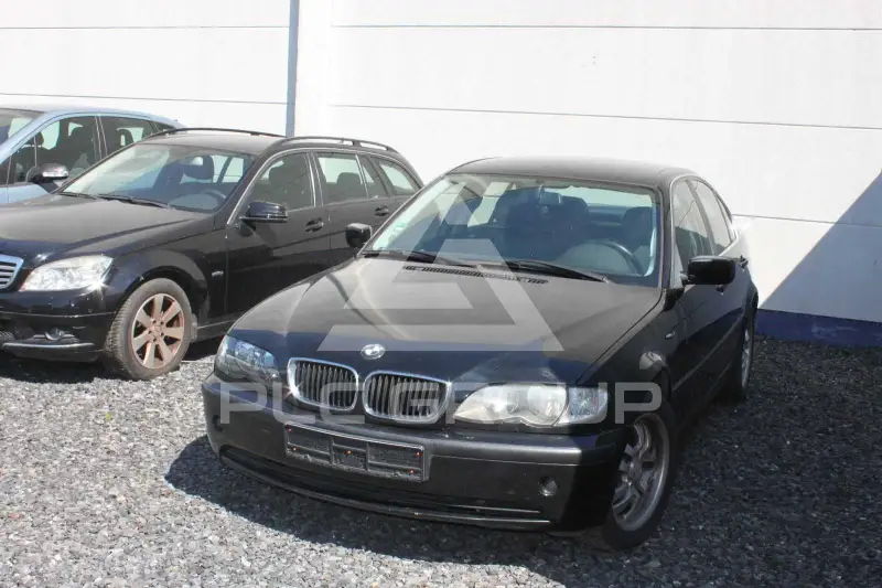 2001 BMW 320