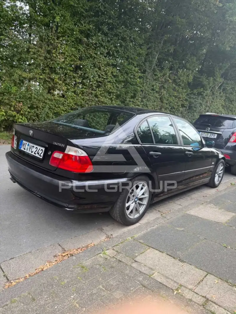 2001 BMW 320