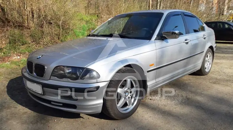 2001 BMW 320