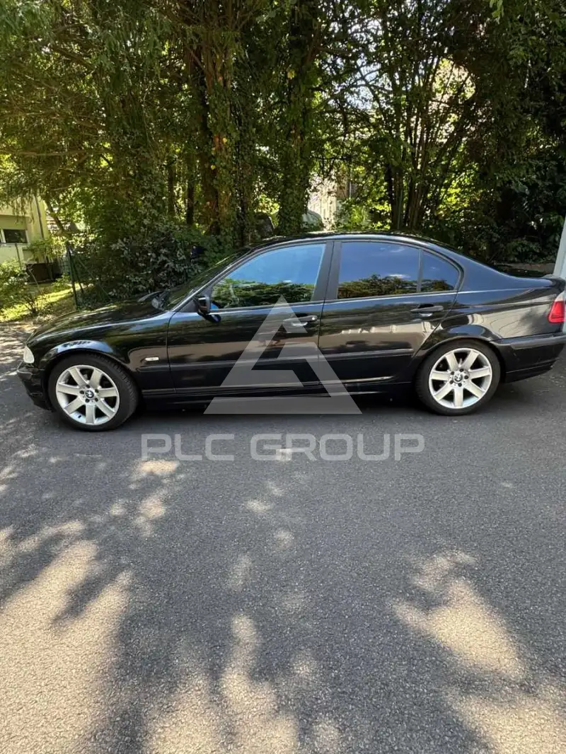 2001 BMW 320