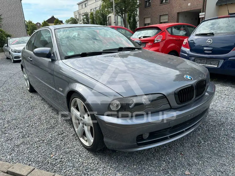 2001 BMW 320