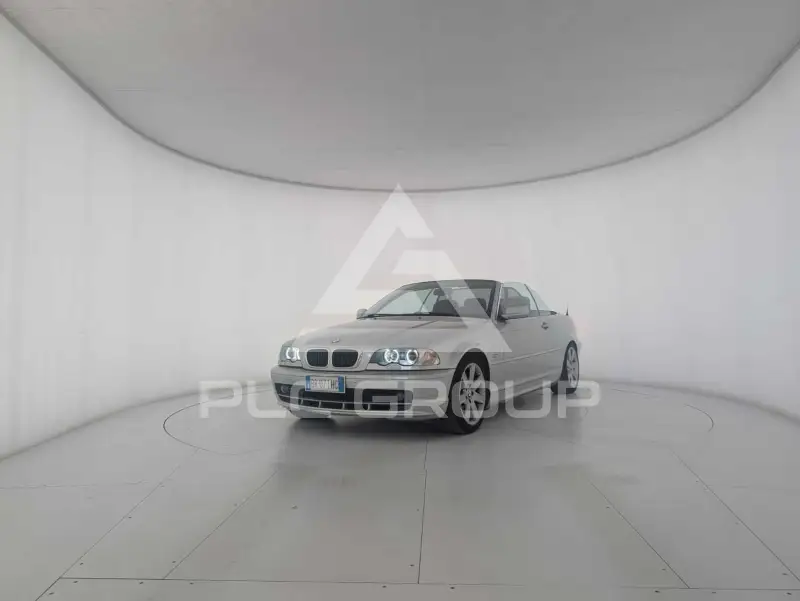 2001 BMW 320