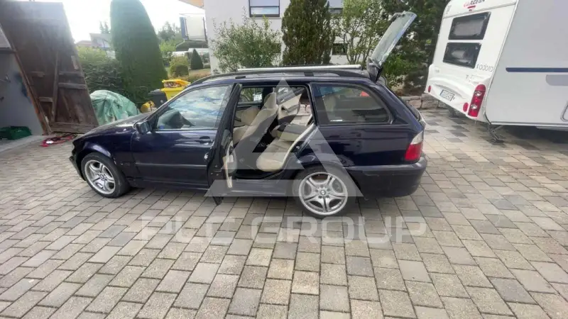 2001 BMW 330