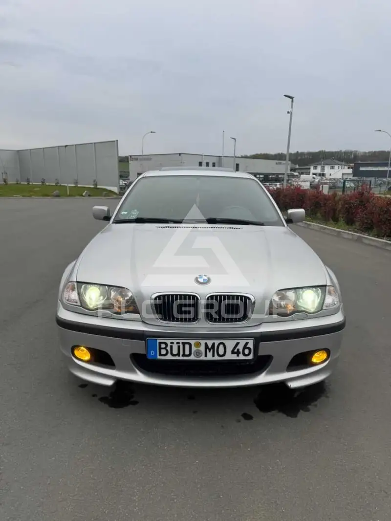 2001 BMW 330