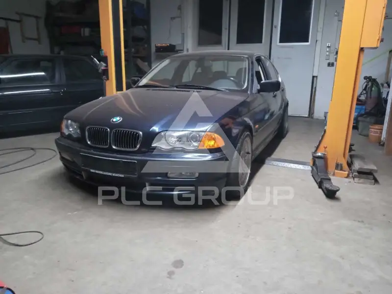2001 BMW 330
