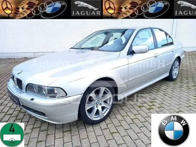 2001 BMW 520