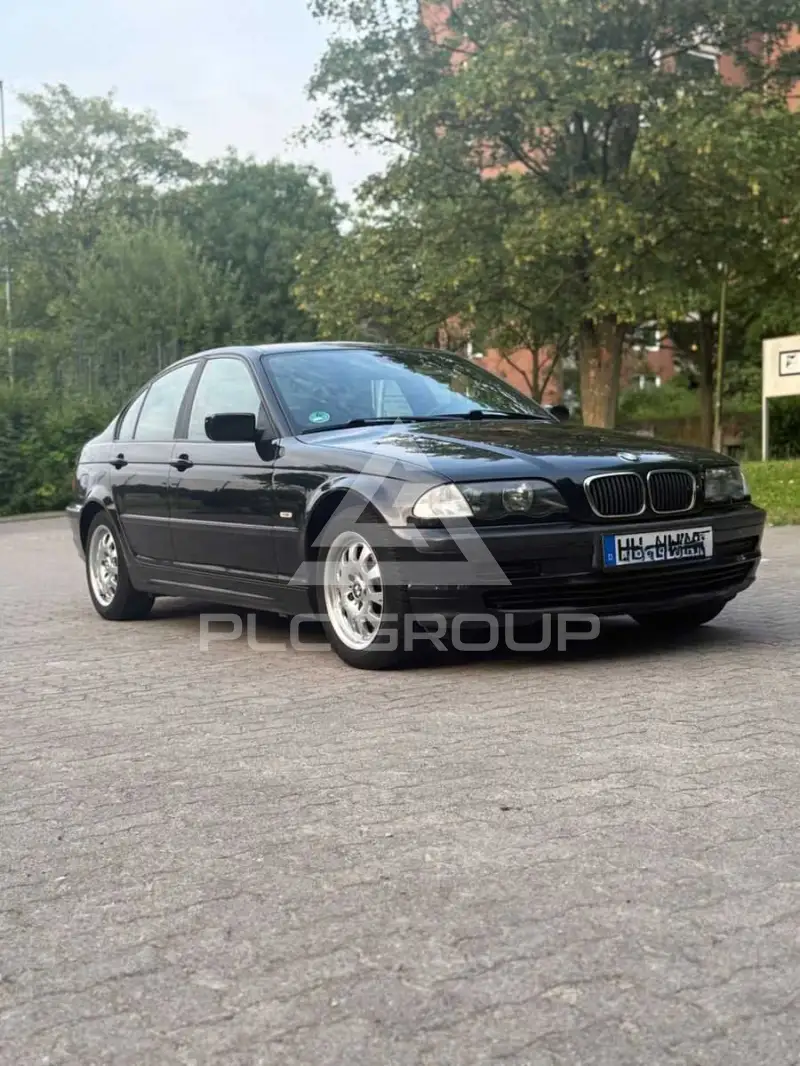 2001 BMW 318