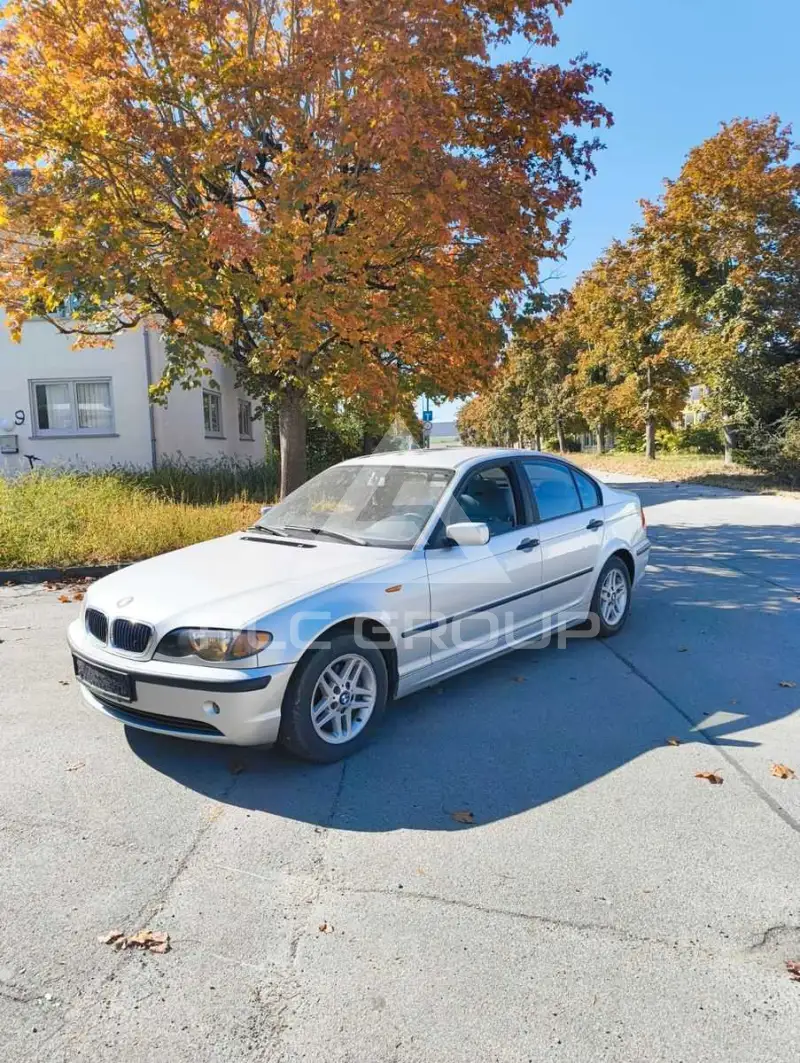 2001 BMW 318