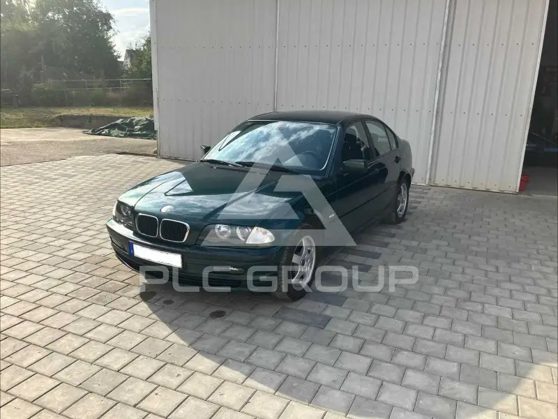 2001 BMW 318