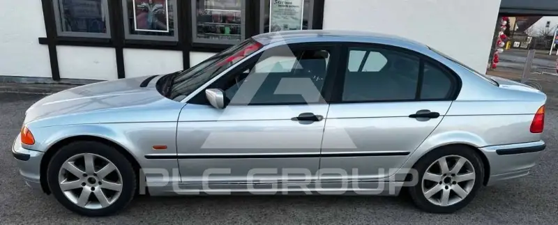 2001 BMW 318