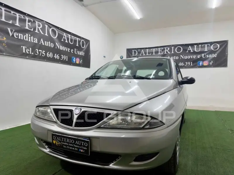 2001 Lancia 