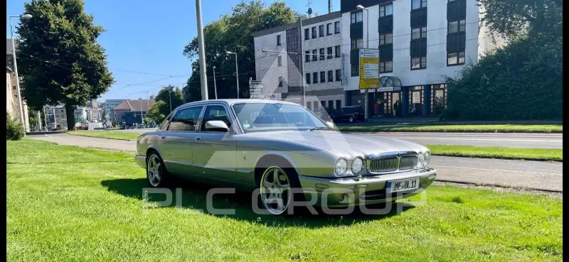 2001 Jaguar XJ