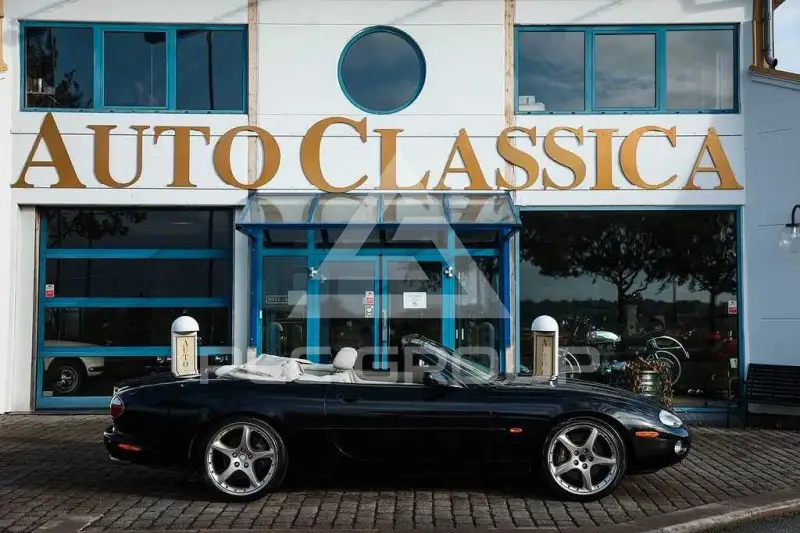 2001 Jaguar XKR