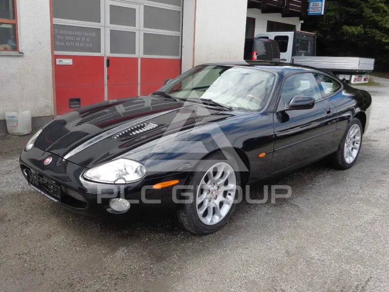2001 Jaguar XKR