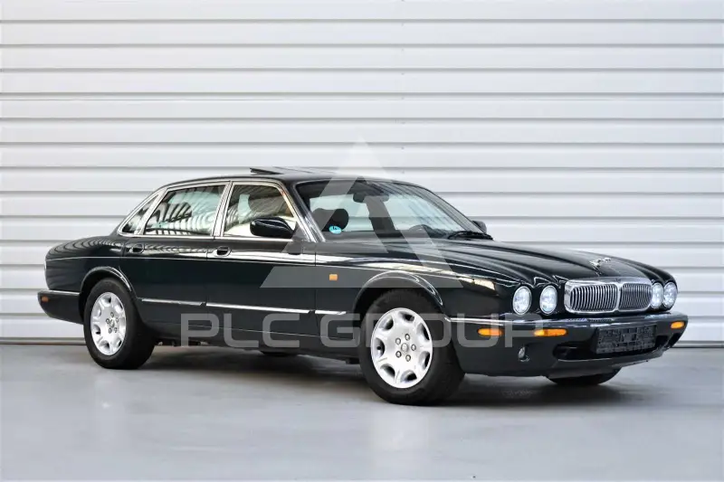 2001 Jaguar XJ
