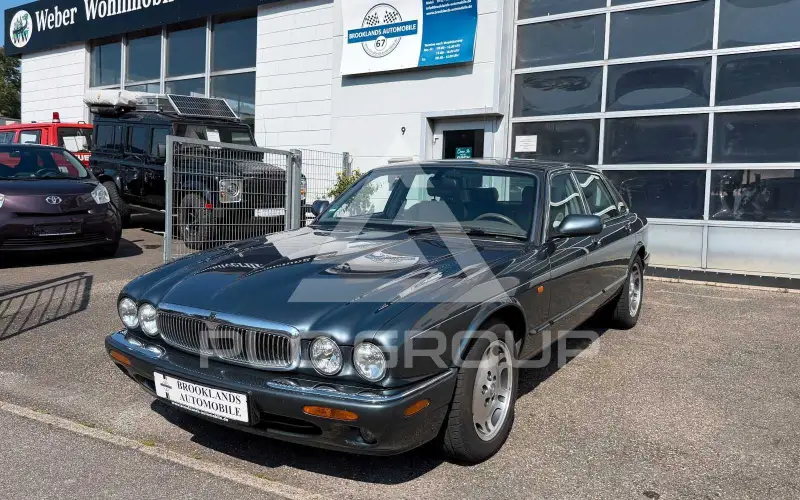 2001 Jaguar XJ