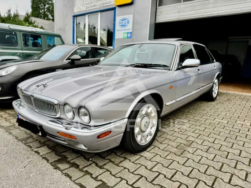 2001 Jaguar Daimler