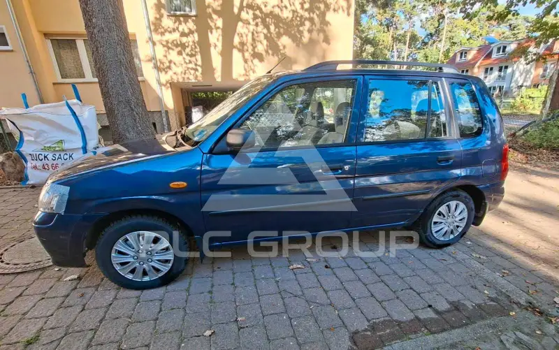 2001 Mazda Demio