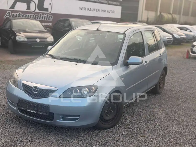 2001 Mazda Demio
