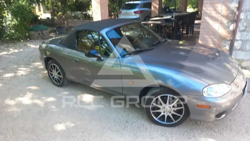 2001 Mazda MX-5
