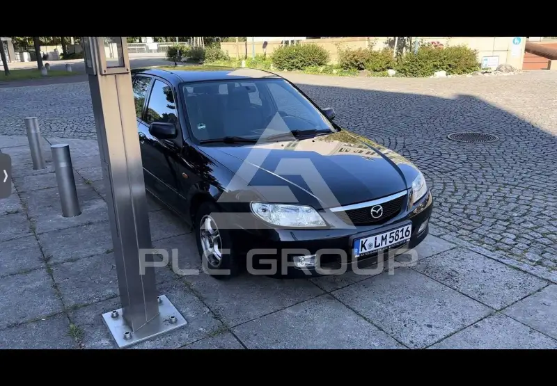 2001 Mazda 323