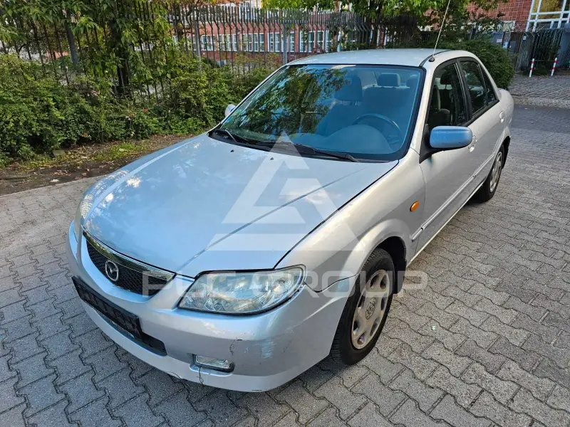 2001 Mazda 323